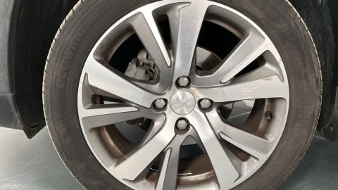 Peugeot 2008 Allure BlueHDi 100 S&S