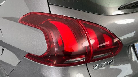 Peugeot 2008 Allure BlueHDi 100 S&S