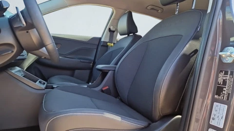 Hyundai Kona EV 150kW 65kWh Black Line Tecno 2C