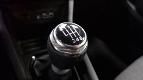 Renault Clio Techno TCe 90 (67kw)