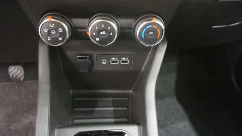Renault Clio Evolution TCe 90 (67kw)