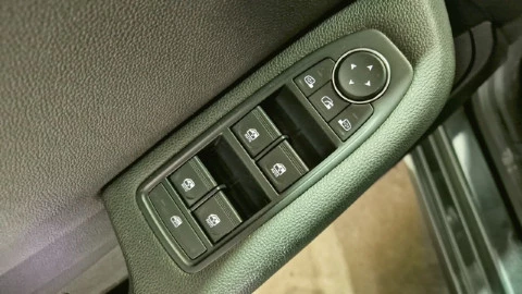 Renault Clio Zen TCe 67 kW (91CV)