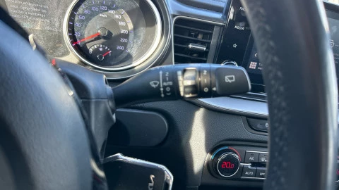 Kia Ceed 1.6 MHEV iMT 100kW (136CV) Drive