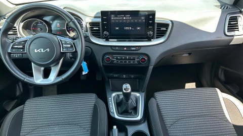 Kia Ceed 1.6 MHEV iMT 100kW (136CV) Drive