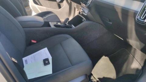 Volvo XC40 1.5 T5 Twin Momentum Auto