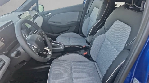 Renault Clio Techno full hybrid E-Tech 145 (103Kw)