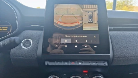 Renault Clio Techno full hybrid E-Tech 145 (103Kw)