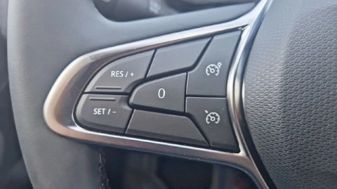 Renault Clio Techno full hybrid E-Tech 145 (103Kw)