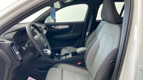 Volvo XC40 2.0 B4 G Core Auto