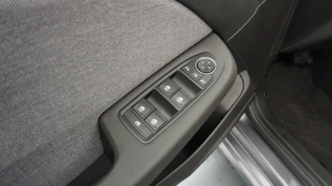 Renault Clio Techno full hybrid E-Tech 145 (103Kw)