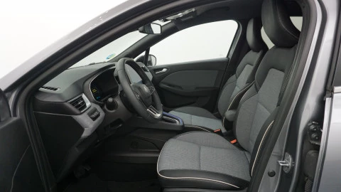 Renault Clio Techno full hybrid E-Tech 145 (103Kw)