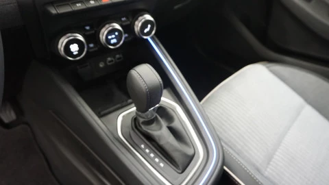 Renault Clio Techno full hybrid E-Tech 145 (103Kw)