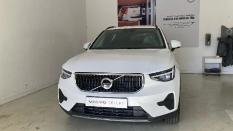 Volvo XC40 2.0 B3 G Essential Auto