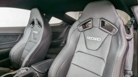 Ford Mustang 5.0 Ti-VCT V8 331KW Mustang GT AT(Fast.)