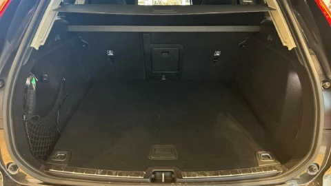 Volvo XC60 2.0 T6 AWD Recharge Plus Dark Auto