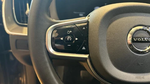 Volvo XC60 2.0 T6 AWD Recharge Plus Dark Auto