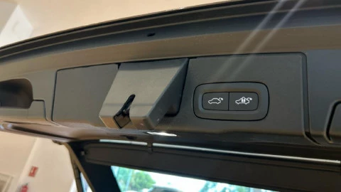 Volvo XC60 2.0 T6 AWD Recharge Plus Dark Auto