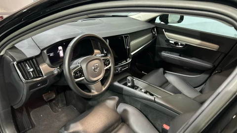 Volvo V90 Cross Country 2.0 B4 D Core AWD Auto