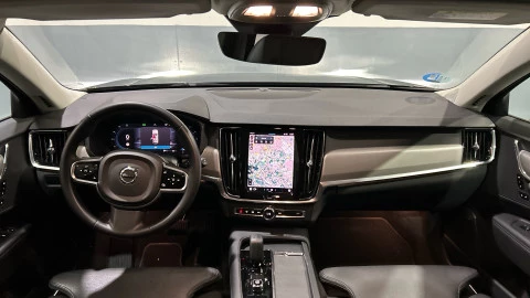 Volvo V90 Cross Country 2.0 B4 D Core AWD Auto