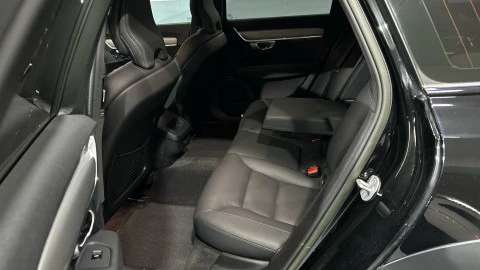 Volvo V90 Cross Country 2.0 B4 D Core AWD Auto