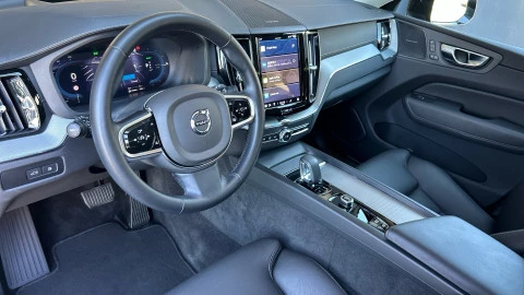 Volvo XC60 2.0 T6 AWD Recharge Ultra Dark Auto