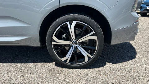 Volvo XC60 2.0 T6 AWD Recharge Ultra Dark Auto