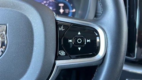Volvo XC60 2.0 T6 AWD Recharge Ultra Dark Auto