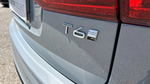 Volvo XC60 2.0 T6 AWD Recharge Ultra Dark Auto