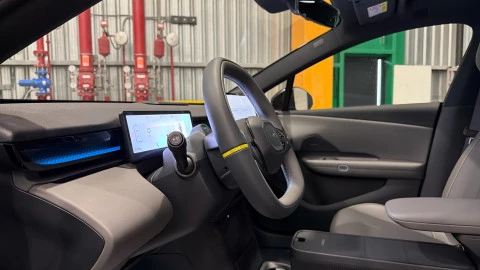 Lynk & Co 02 BEV 66kWh More 200 kW (272 CV)