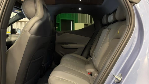 Lynk & Co 02 BEV 66kWh More 200 kW (272 CV)