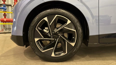 Lynk & Co 02 BEV 66kWh More 200 kW (272 CV)