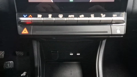 Renault Captur techno Eco-G 100cv (74 kW)