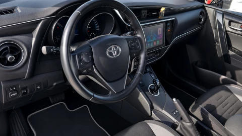 Toyota Auris 1.8 140H Hybrid Advance