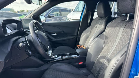 Peugeot 2008 GT Pack Puretech 130 S&S EAT8