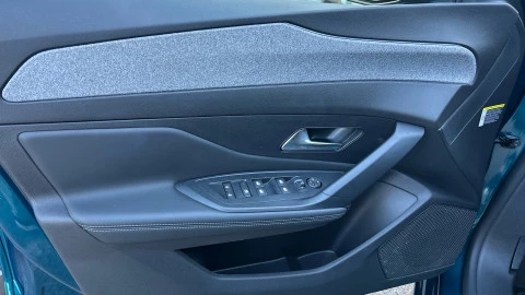 Peugeot 308 5P Allure PureTech 130 S&S MAN
