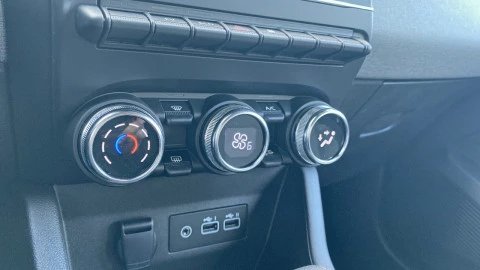 Renault Clio Evolution full hybrid E-Tech 145 (103Kw)