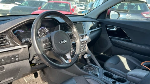 Kia Niro 1.6 GDi HEV 104kW (141CV) Drive