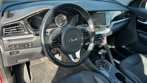 Kia Niro 1.6 GDi HEV 104kW (141CV) Drive