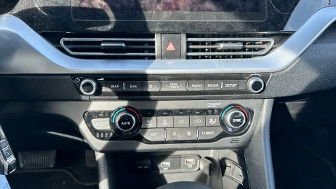 Kia Niro 1.6 GDi HEV 104kW (141CV) Drive