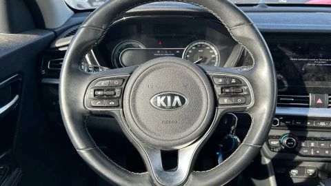 Kia Niro 1.6 GDi HEV 104kW (141CV) Drive