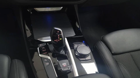 BMW X3 X3 xDrive 20dA Business