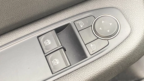 Renault Clio Equilibre TCe 67 kW (91CV)