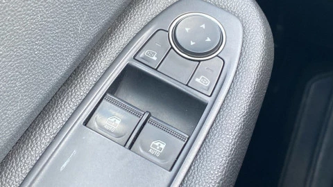 Renault Clio Business Blue dCi 63 kW (85CV)