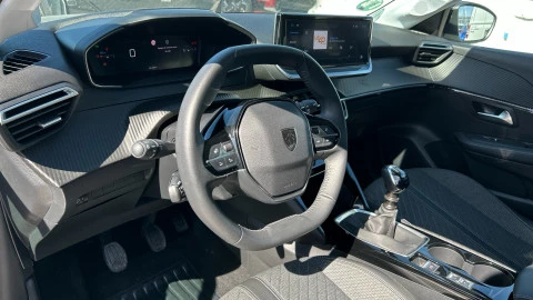 Peugeot 208 Allure Gasolina 100 S&S 6 Vel. MAN