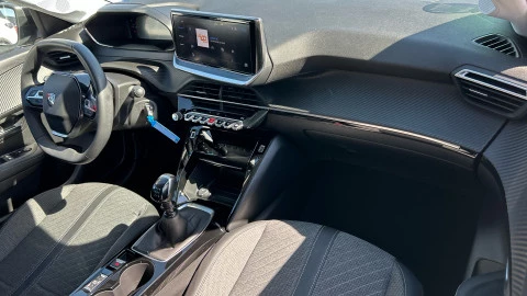 Peugeot 208 Allure Gasolina 100 S&S 6 Vel. MAN