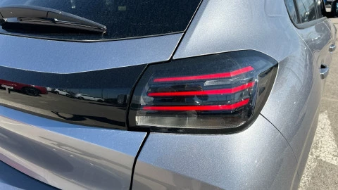 Peugeot 208 Allure Gasolina 100 S&S 6 Vel. MAN