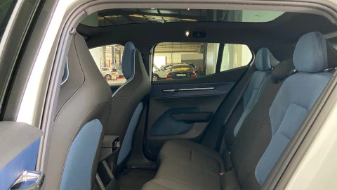 Volvo EX30 Single Motor Extended Range Ultra Auto