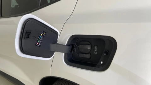 Volvo EX30 Single Motor Extended Range Ultra Auto