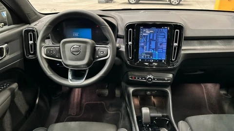 Volvo C40 Electrico Recharge Core Auto 170 kW (231 CV)