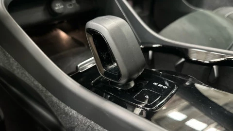 Volvo C40 Electrico Recharge Core Auto 170 kW (231 CV)